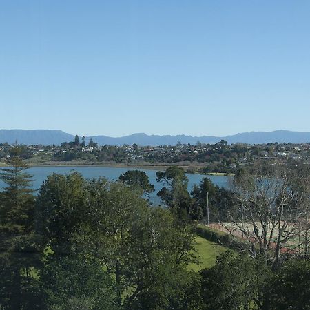 Top Of The Town Bed & Breakfast Tauranga Exteriör bild