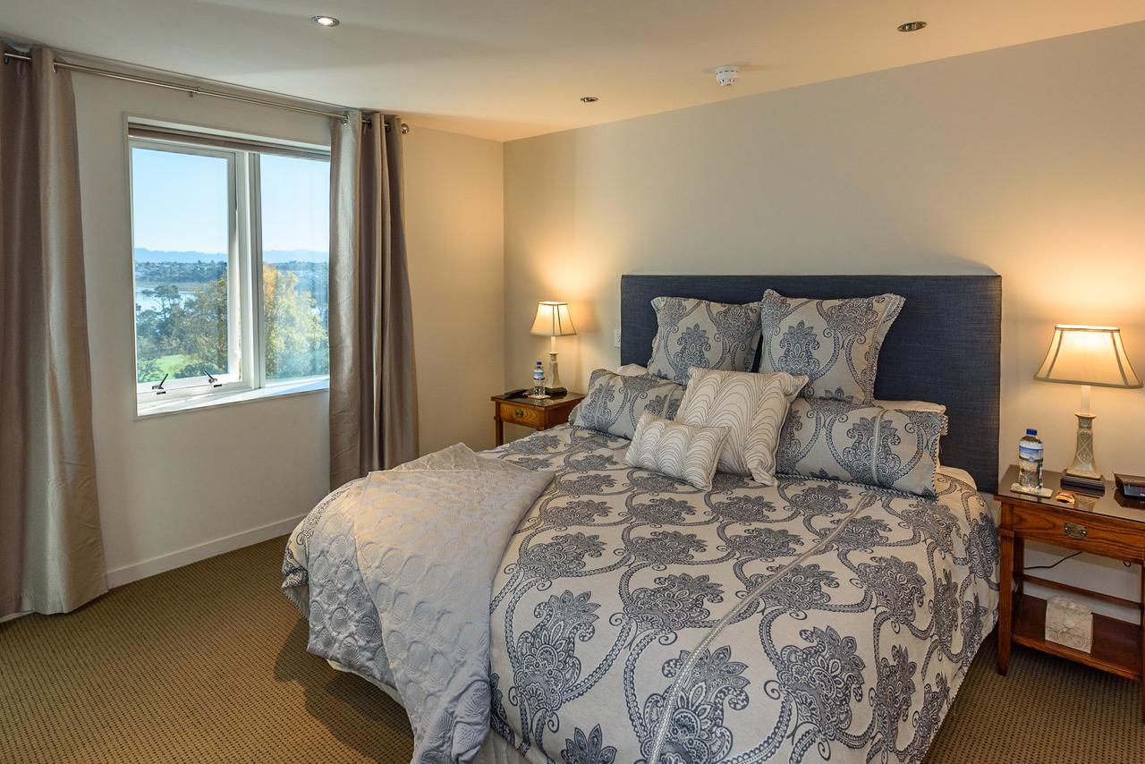 Top Of The Town Bed & Breakfast Tauranga Exteriör bild