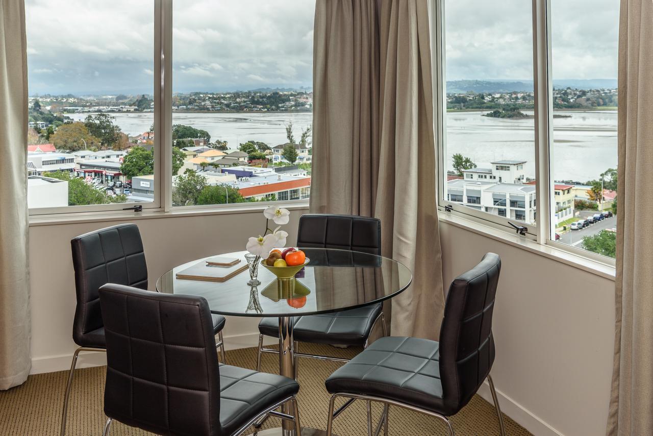 Top Of The Town Bed & Breakfast Tauranga Exteriör bild