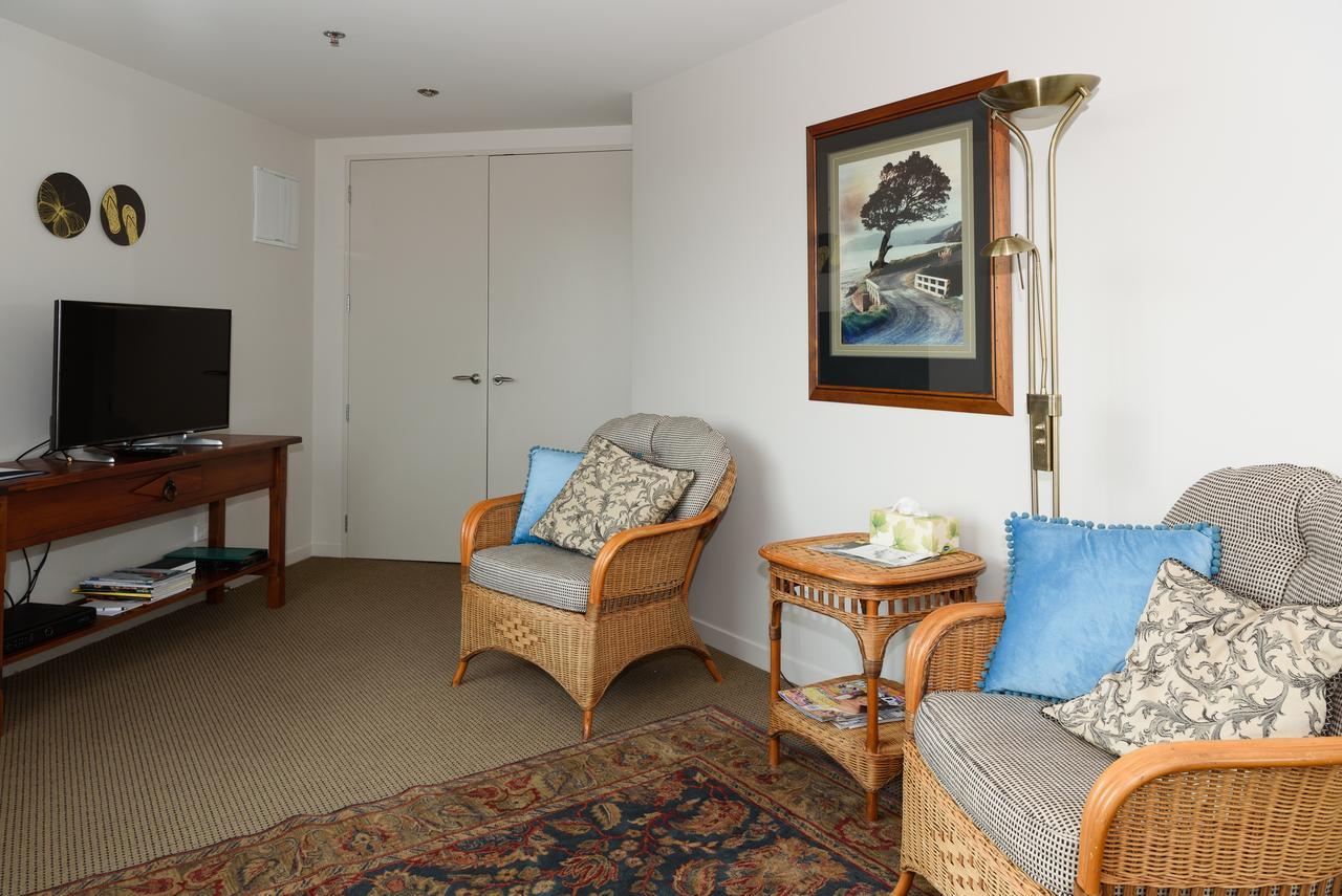 Top Of The Town Bed & Breakfast Tauranga Exteriör bild
